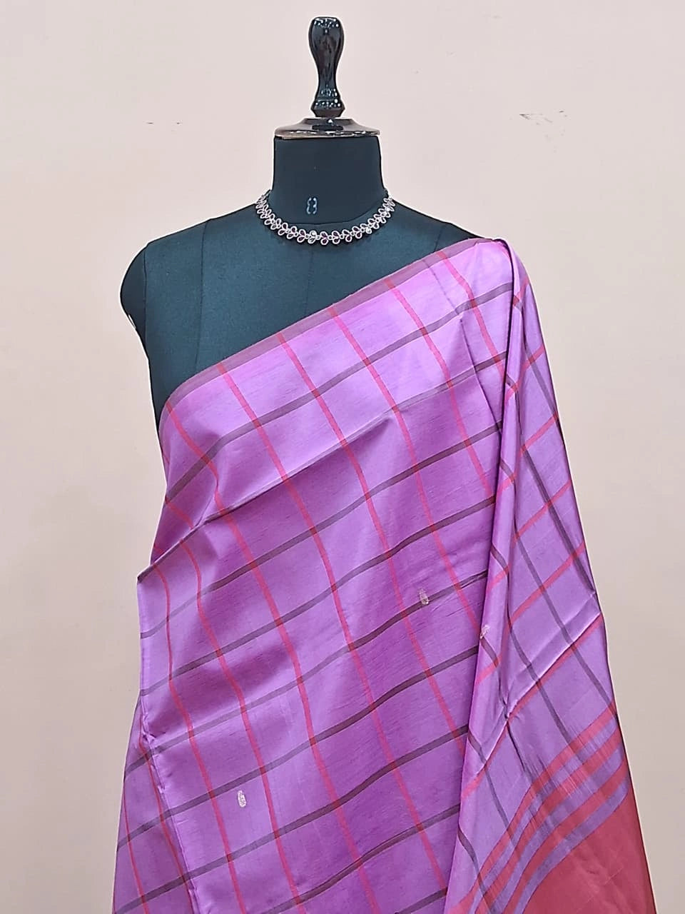 Light Lavender Handwoven Banana Silk Saree 1