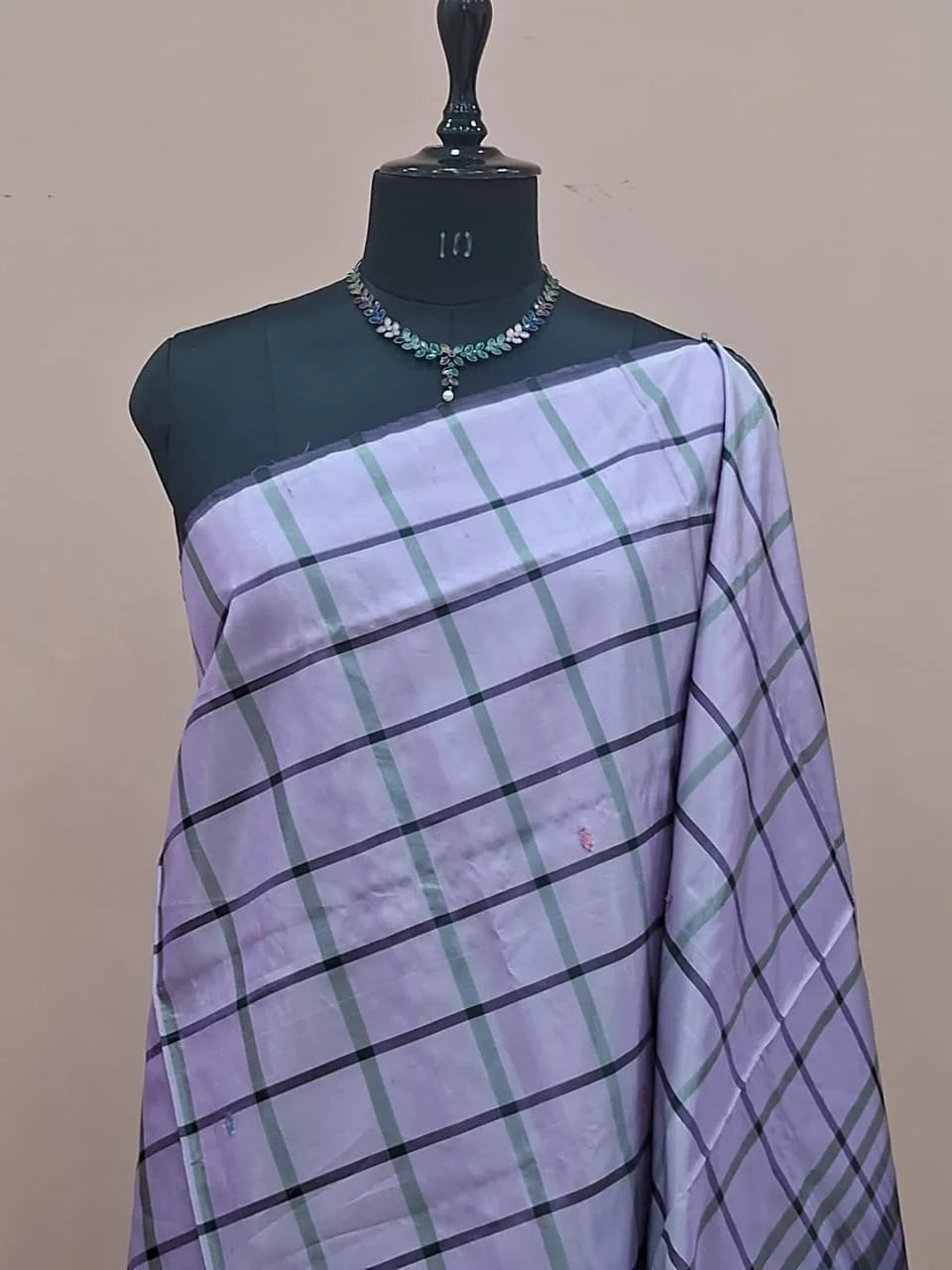 Light Lavender Handwoven Banana Silk Saree 1