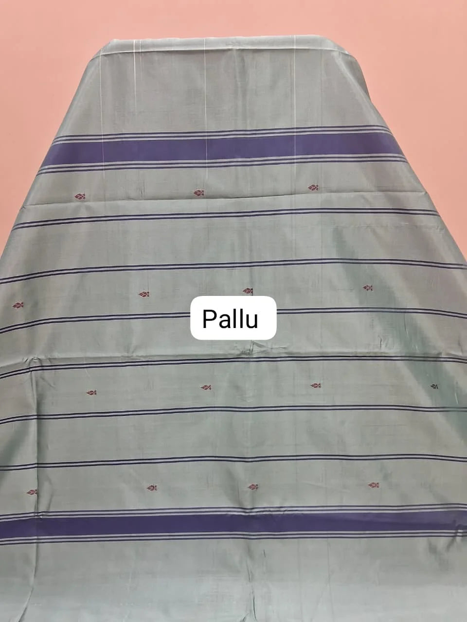 Metal Grey Handwoven Banana Silk Saree pallu