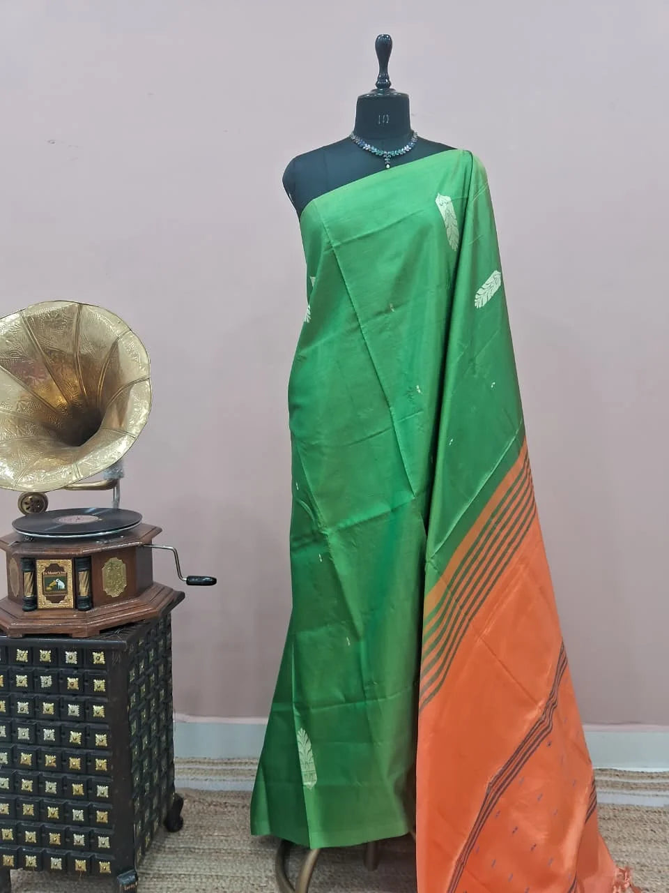 Dark Green Handwoven Banana Silk Saree