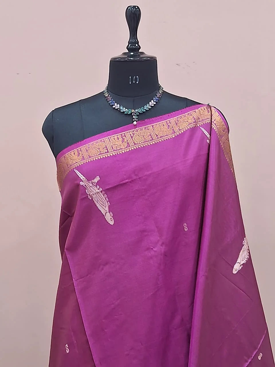 Dark Pink Handwoven Banana Silk Saree 1