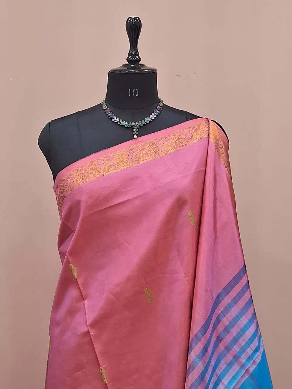 Light Pink Handwoven Banana Silk Saree 1