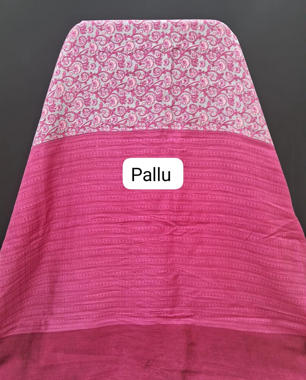 Elegant Grey Chanderi Saree pallu