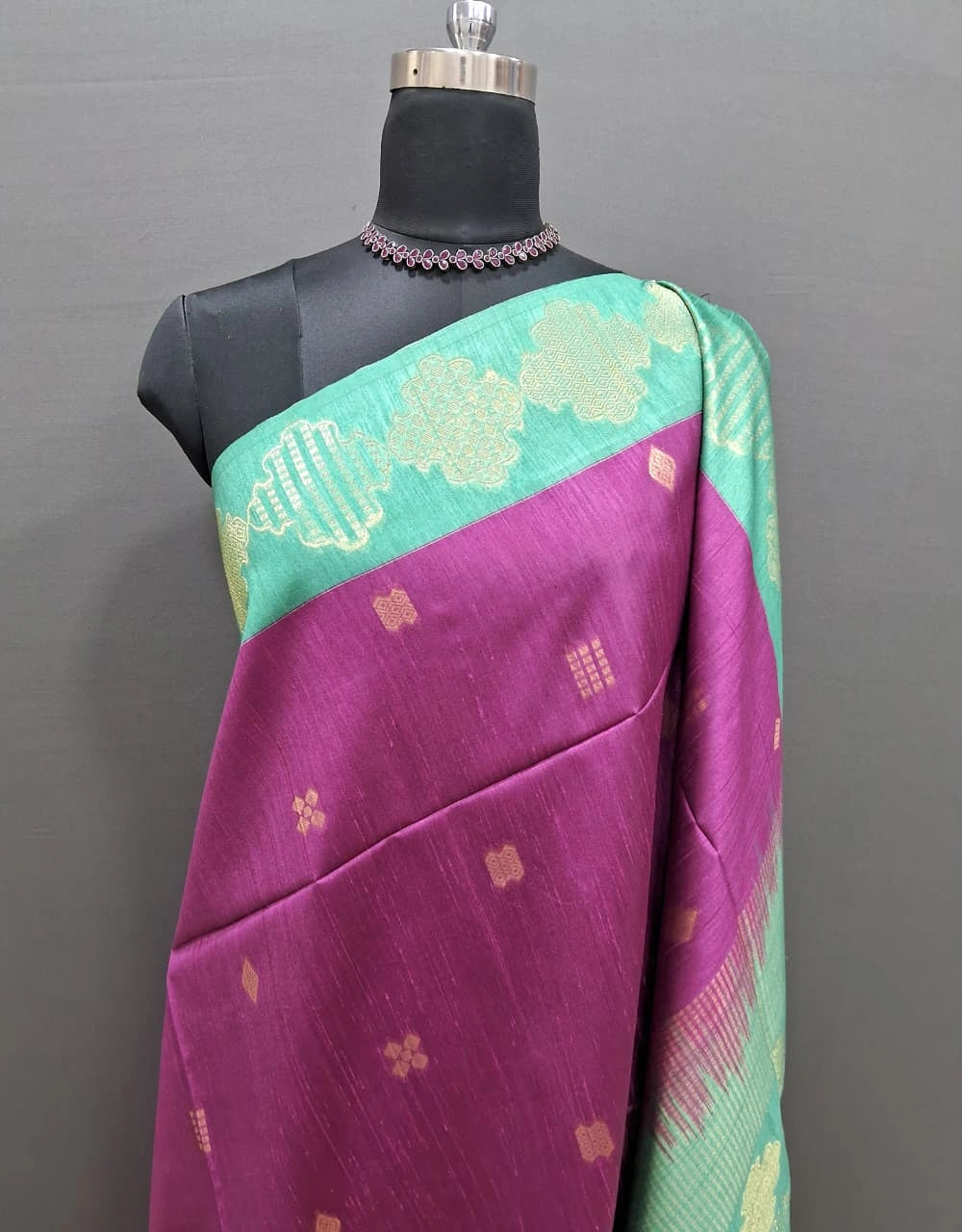 Raspberry Pink Chandheri Pattu Saree 1