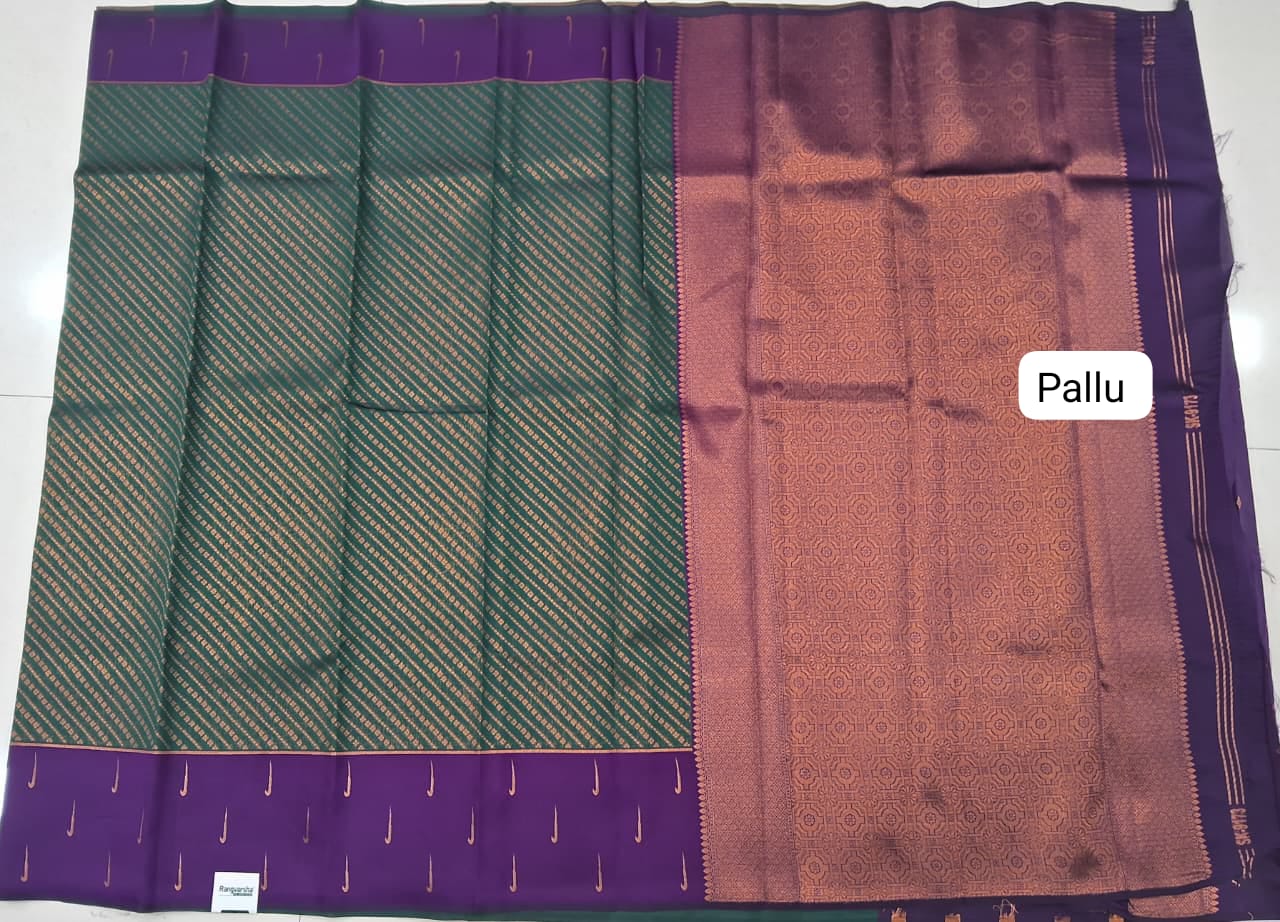 Bottle Green Kanchi Semi Silk Saree Pallu