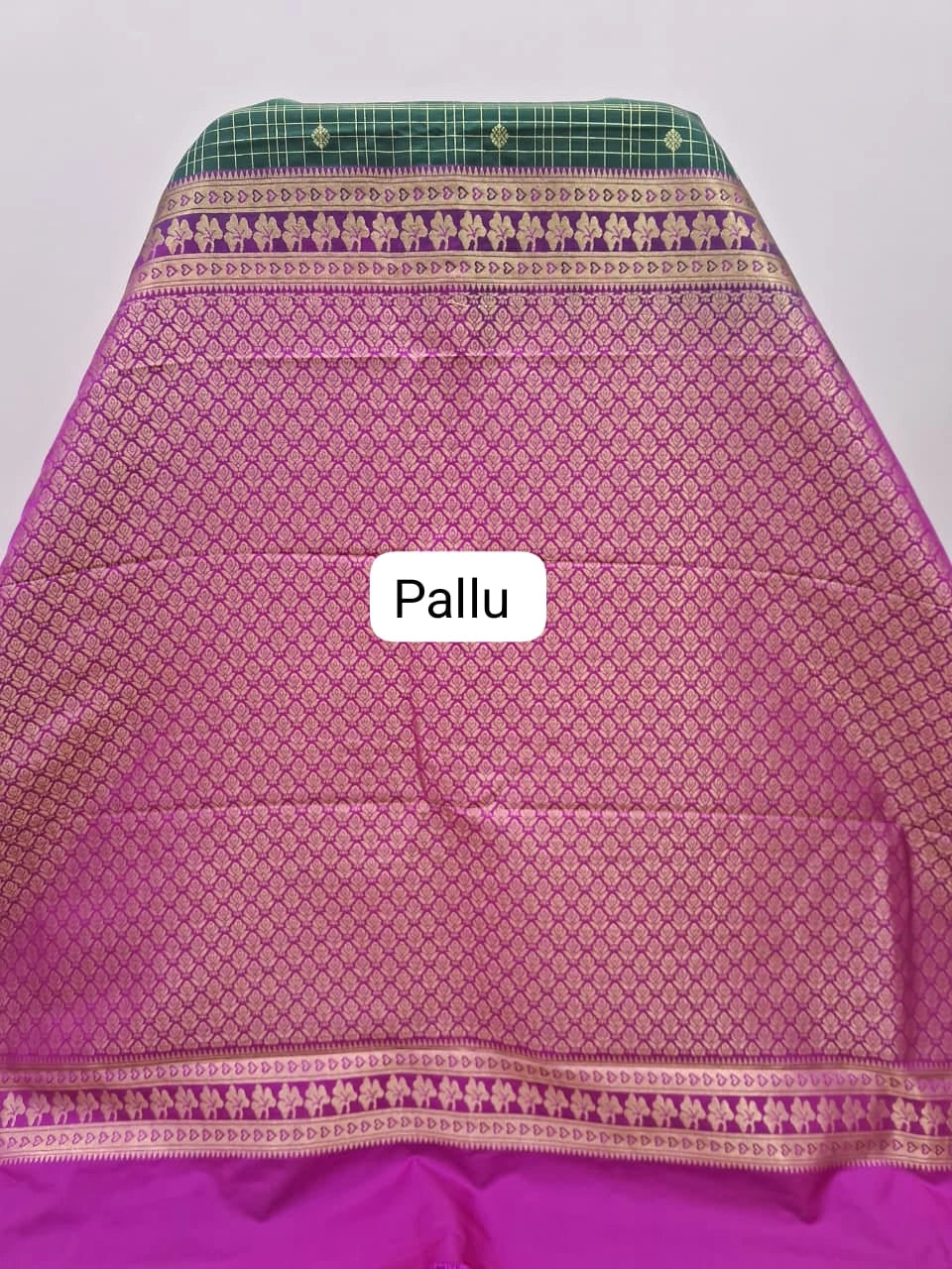 Bottle Green Kanchi Semi Silk Saree pallu