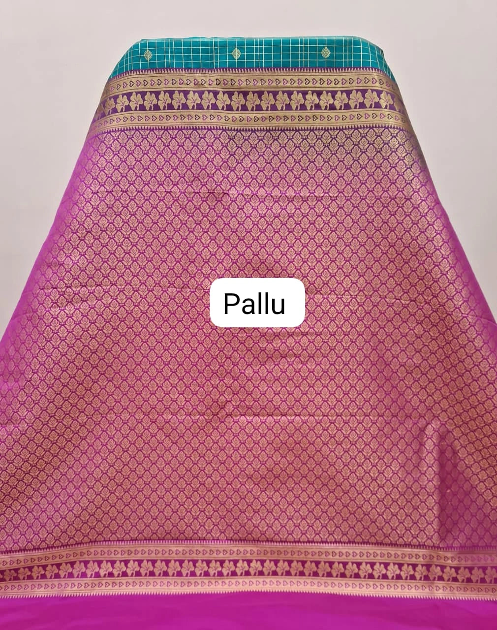 Rama Green Kanchi Semi Silk Saree pallu