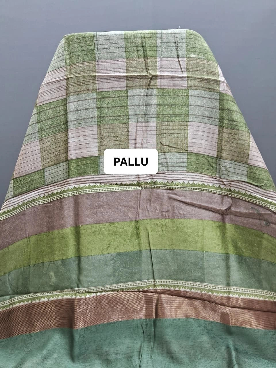 Green and Beige Chanderi Saree pallu