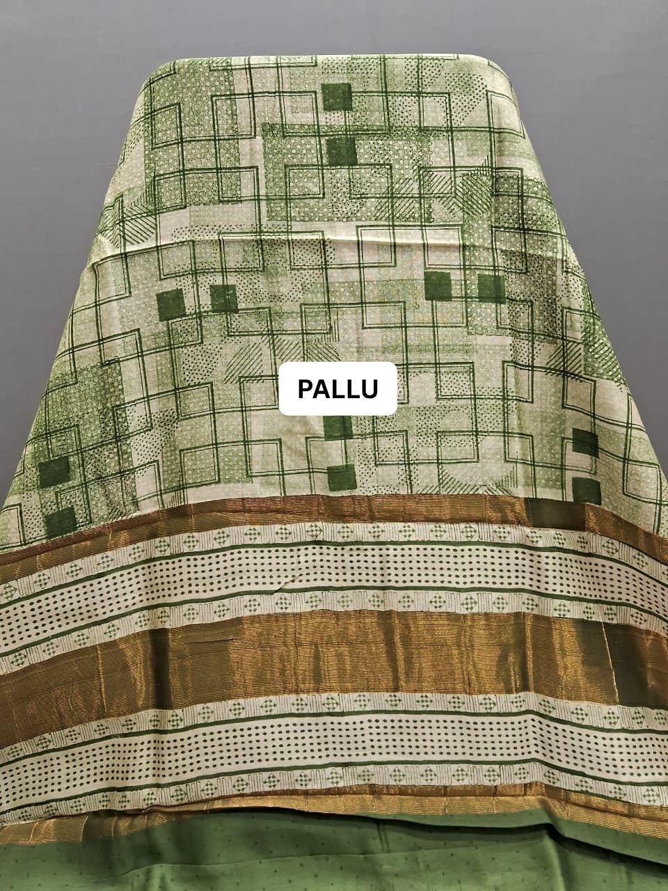 Elegant Beige and green  Chanderi Saree pallu