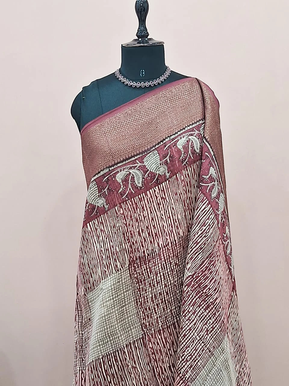 Onion Pink and Off-White Chanderi Saree 1