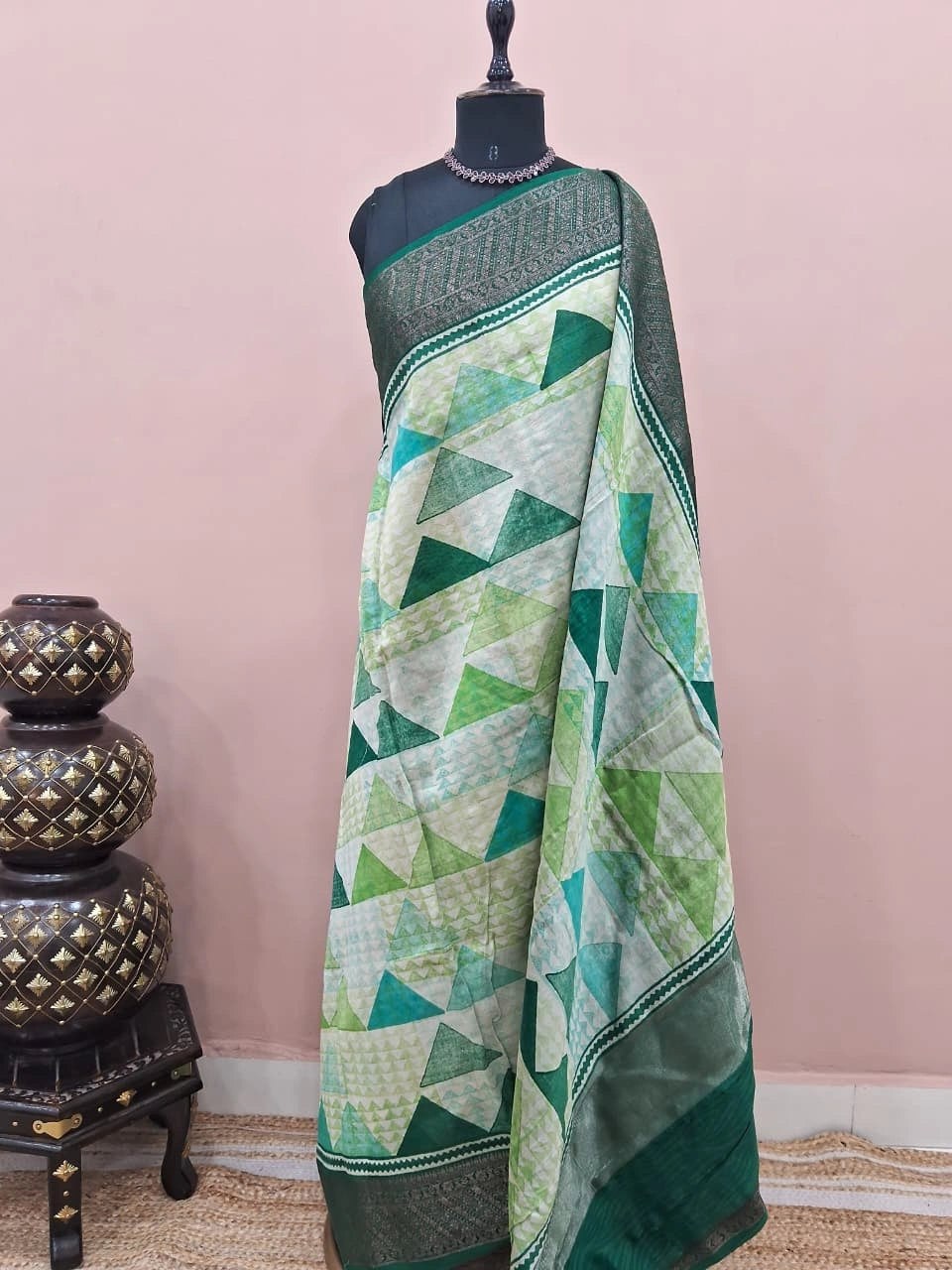 Graceful Off-White Chanderi Saree