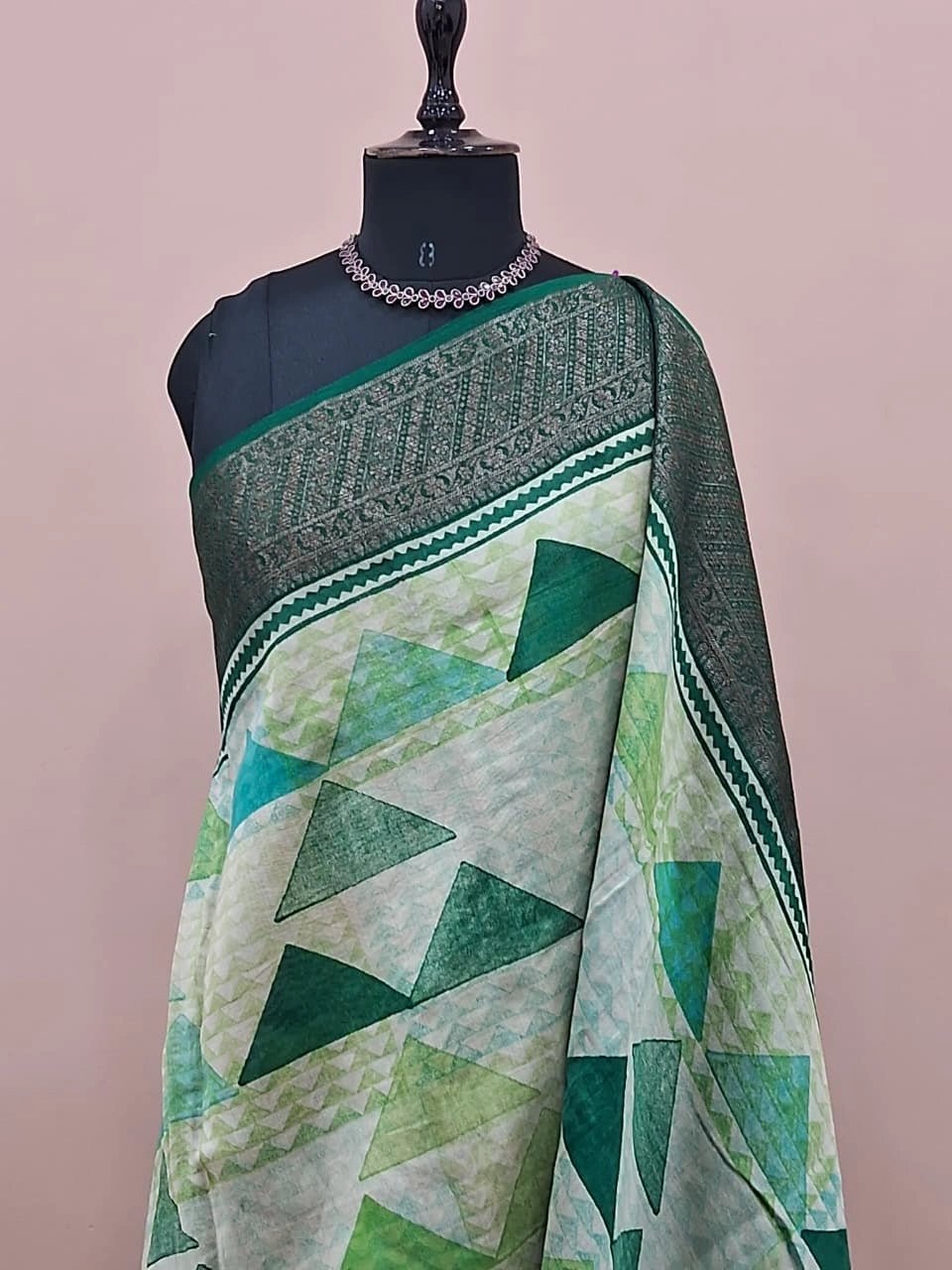 Graceful Off-White Chanderi Saree 1