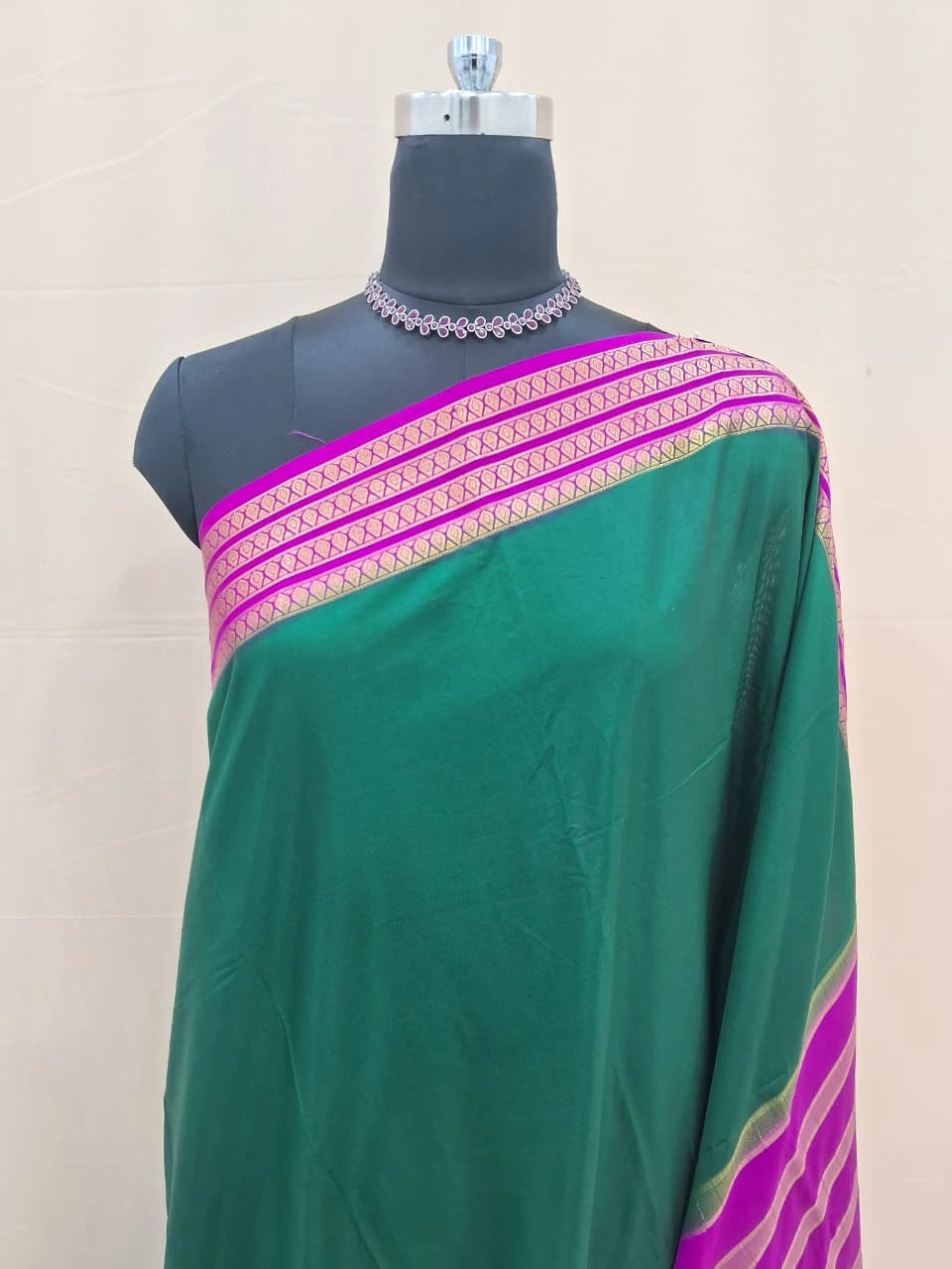 Graceful Green Plain Crepe Silk Saree 1