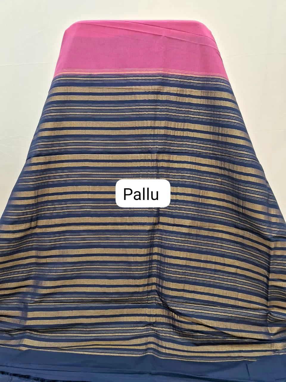 Pink Plain Crepe Silk Saree pallu