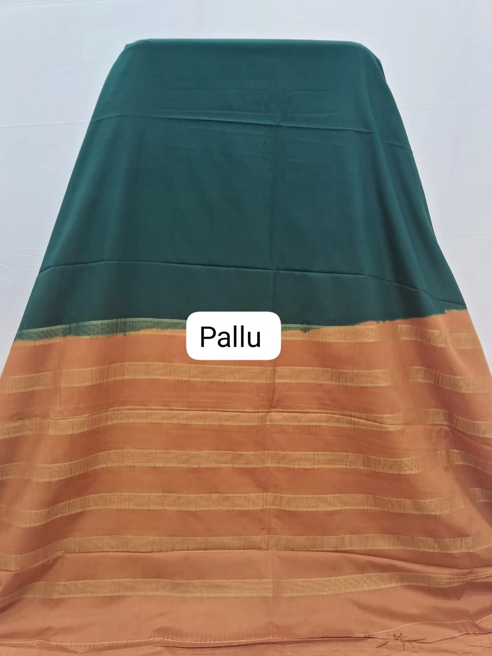 Bottle Green Plain Crepe Silk Saree pallu