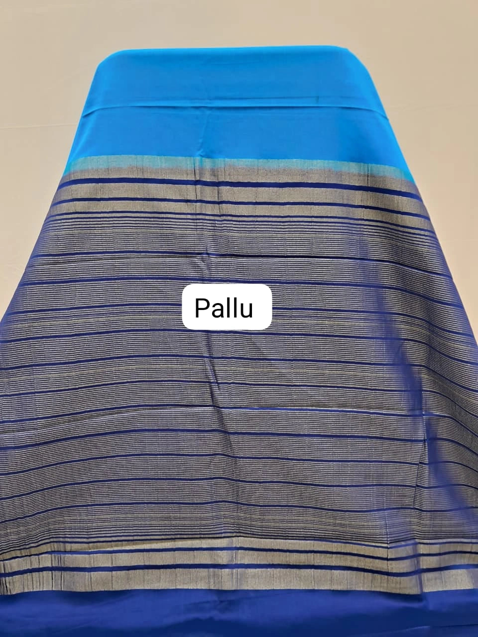 Blue plain Crepe Silk Saree pallu