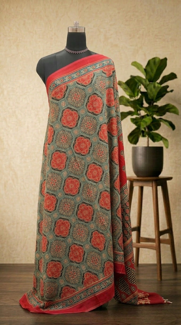Light grey Mulmul Cotton Saree