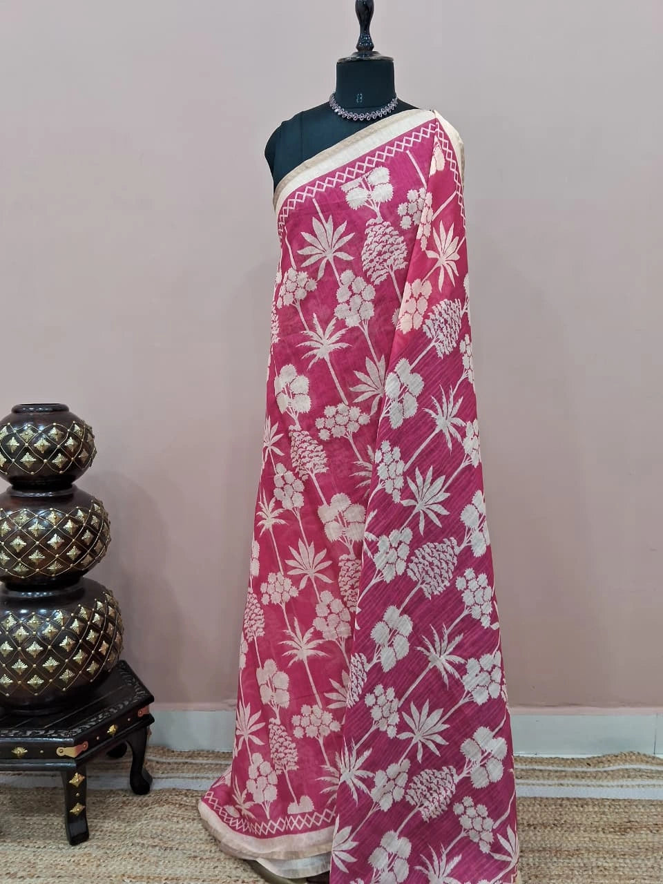 Graceful pink Chandheri saree 