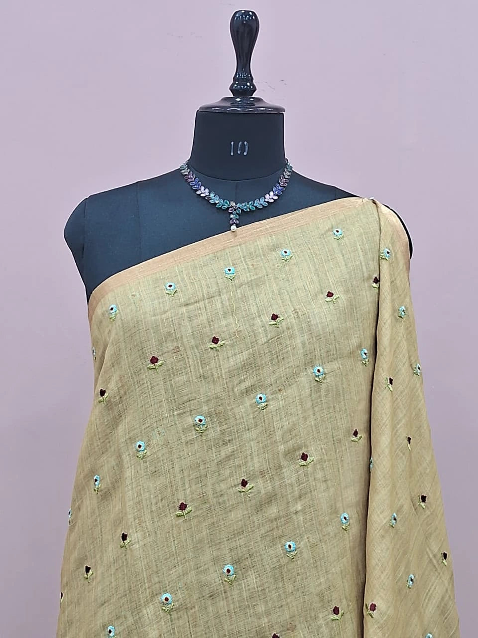 Light Green Linen Saree 1