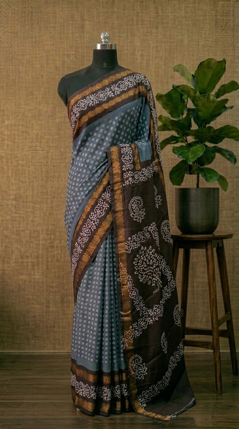 Grey Sungudi cotton saree 