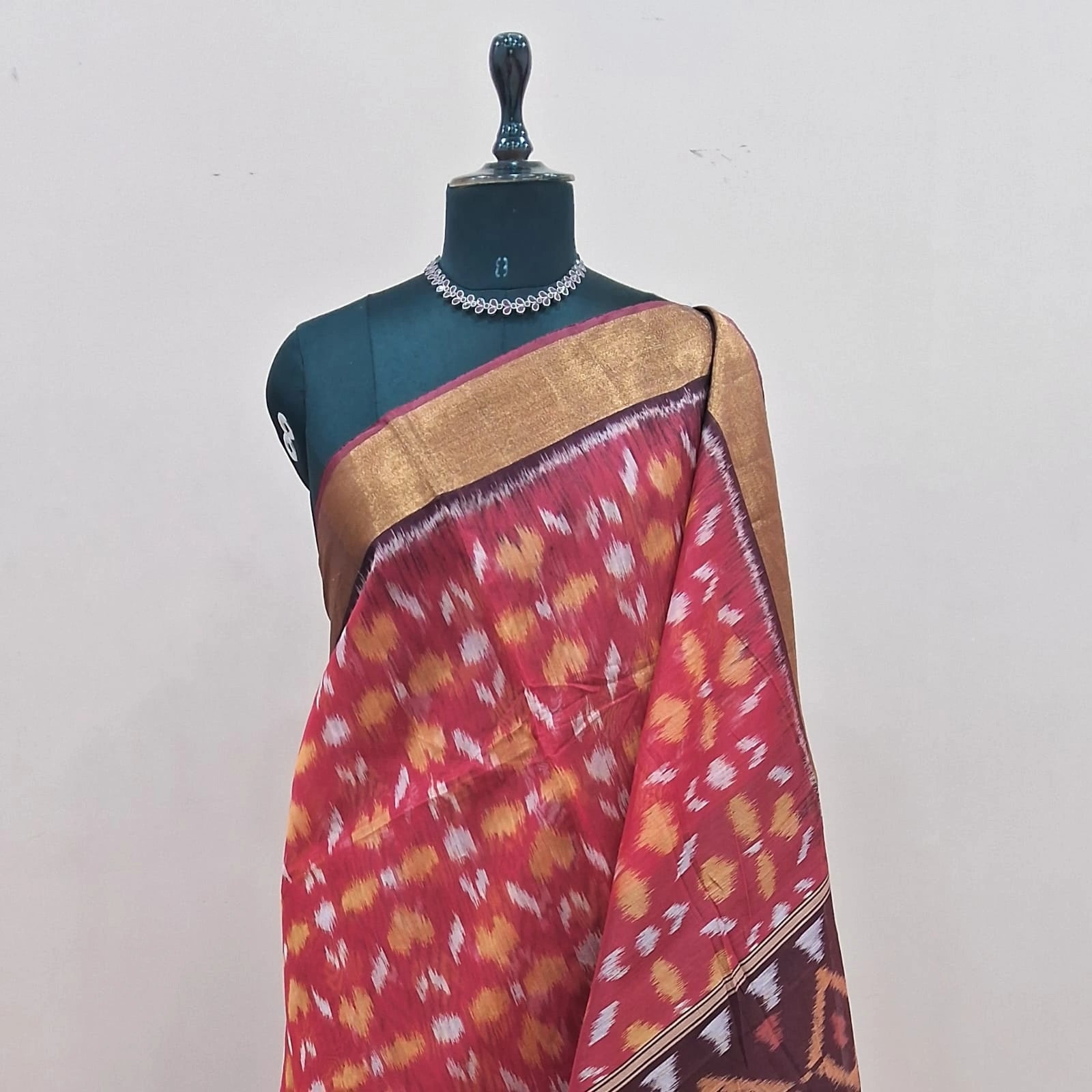 Pale Red Ikkat Silk Cotton Saree 1