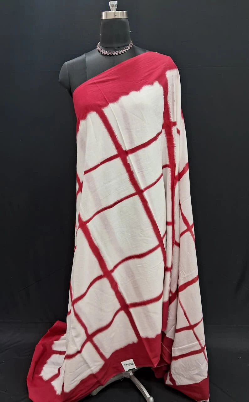 Bold Red & White Checkered Mulmul Cotton Saree