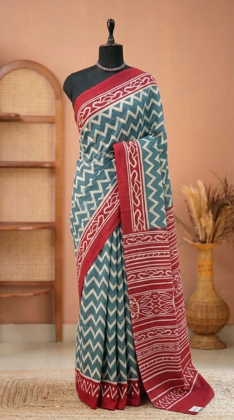 Red & Indigo Zigzag Pattern Mulmul Cotton Saree