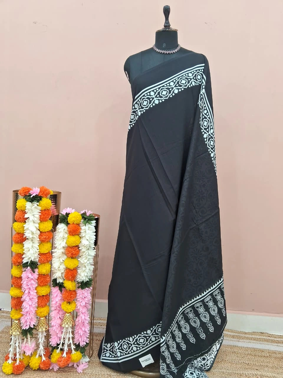 Elegant Black & White Mulmul Cotton Saree