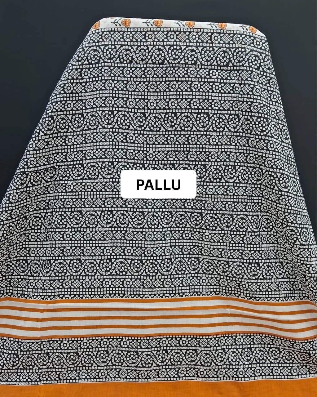 Elegant White & Black Mulmul Cotton Saree pallu