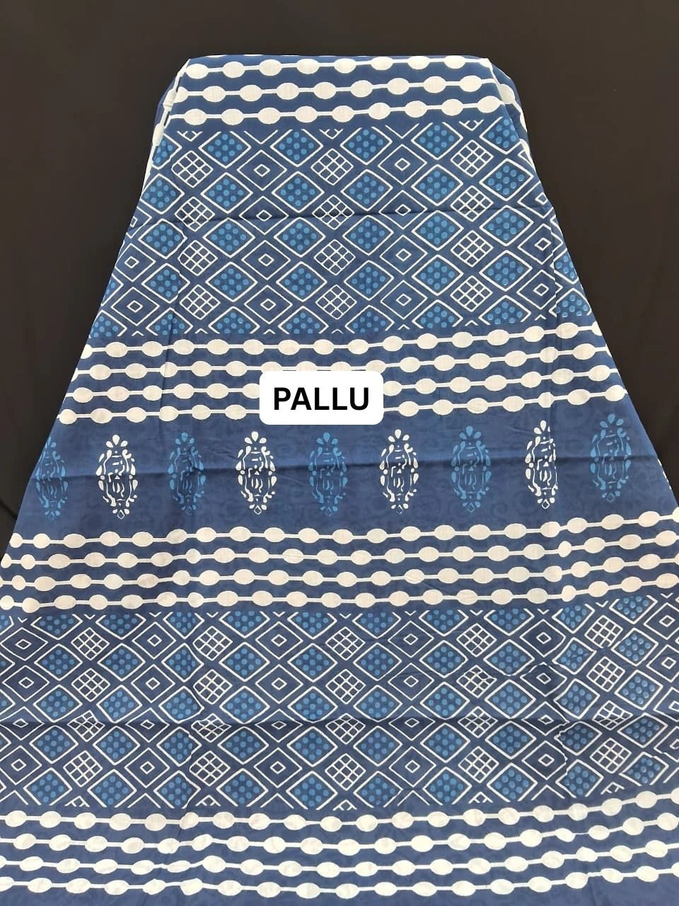 Graceful Indigo Blue Mulmul cotton Saree pallu