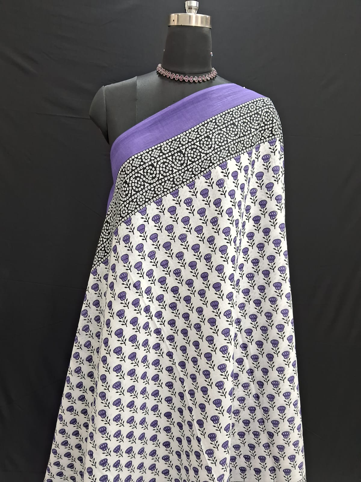 Elegant White, Black & Purple Printed Mulmul cotton saree 1