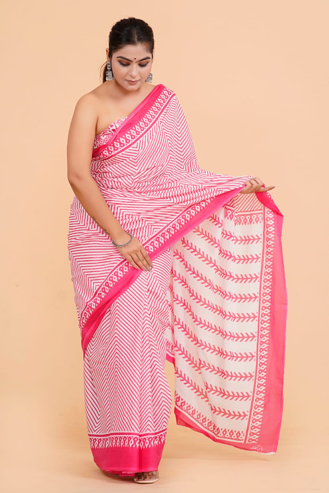 Off-White Mulmul Cotton Saree