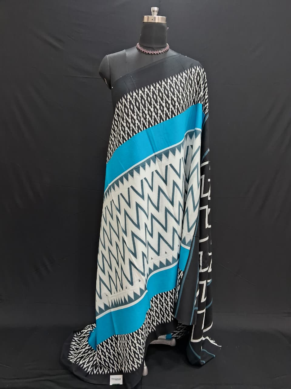 White Mulmul Cotton saree 