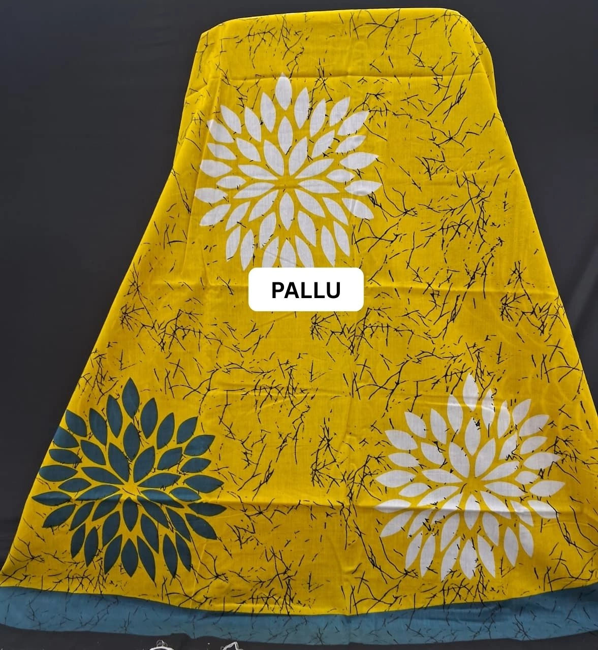 Yellow Mulmul Cotton Saree pallu