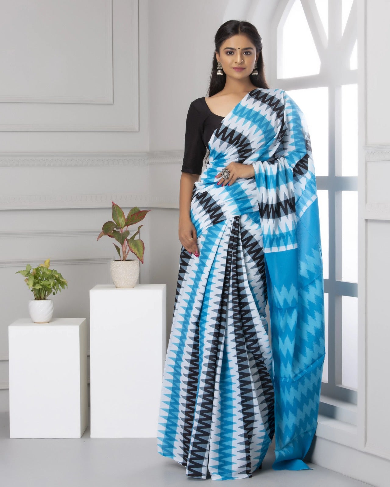 White Mulmul Cotton Saree