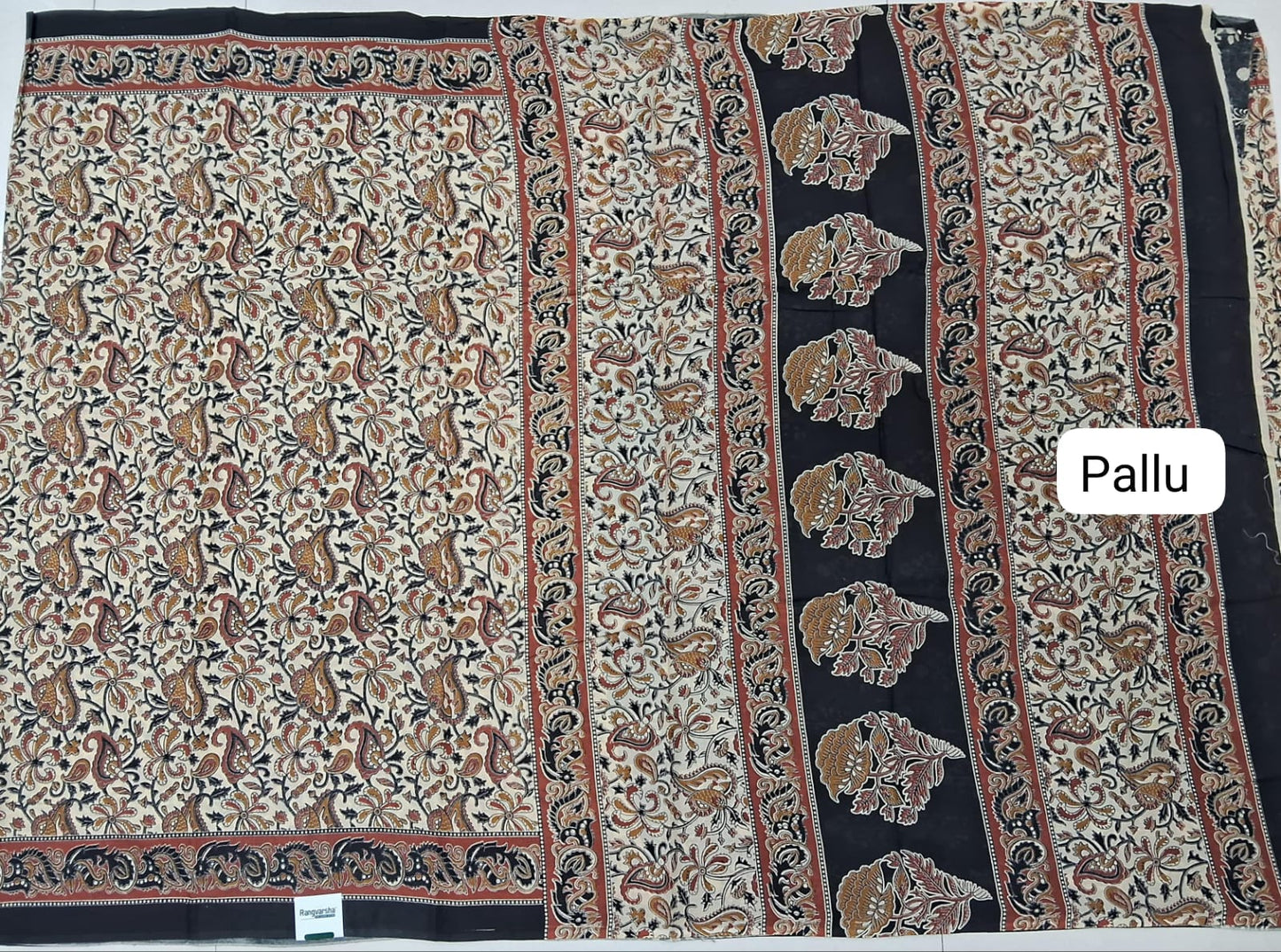 Cream Mulmul Cotton Saree pallu