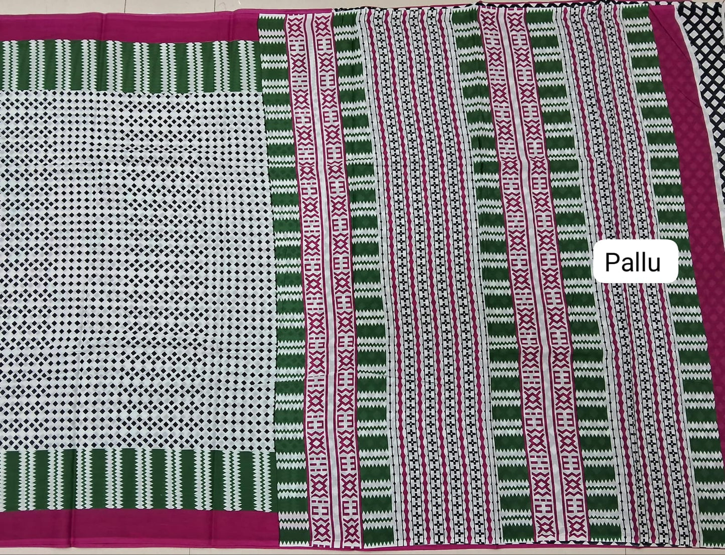 White Mulmul Cotton Saree pallu