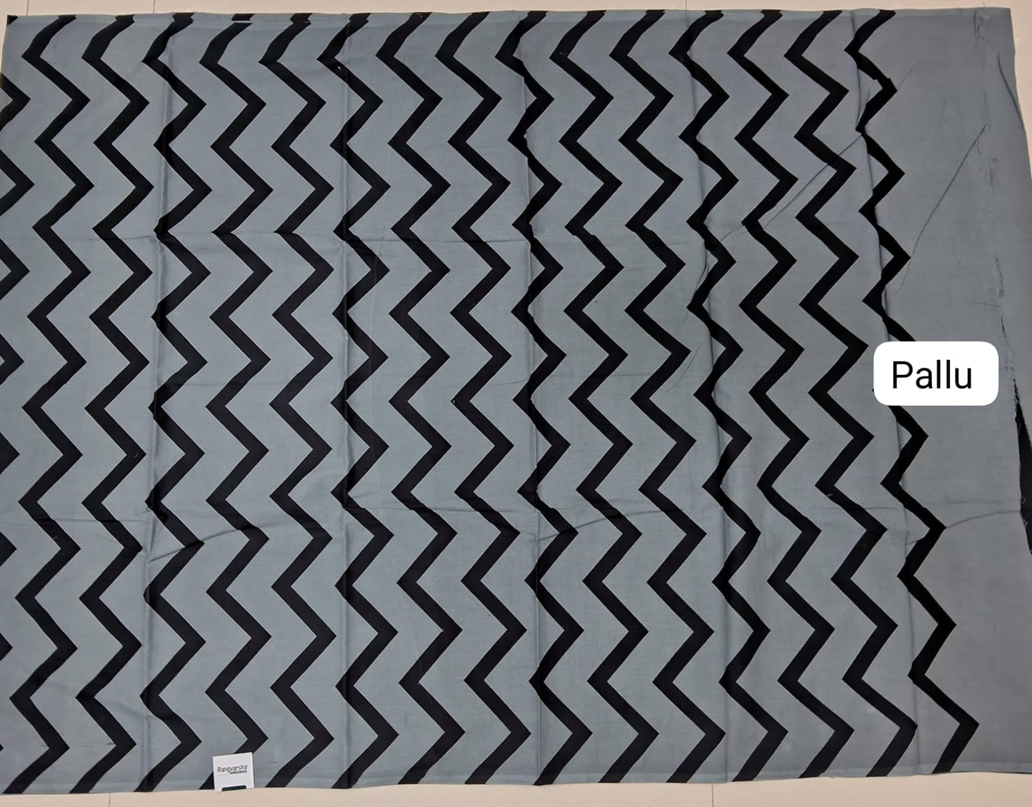 Dark Grey Mulmul Cotton Saree pallu