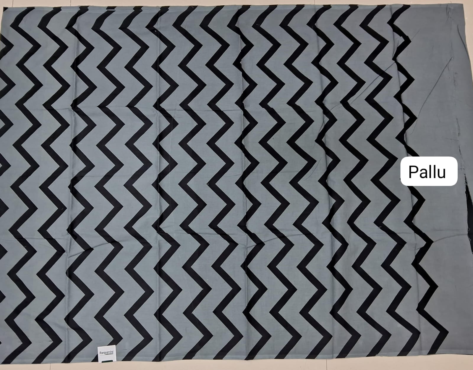 Dark Grey Mulmul Cotton Saree pallu