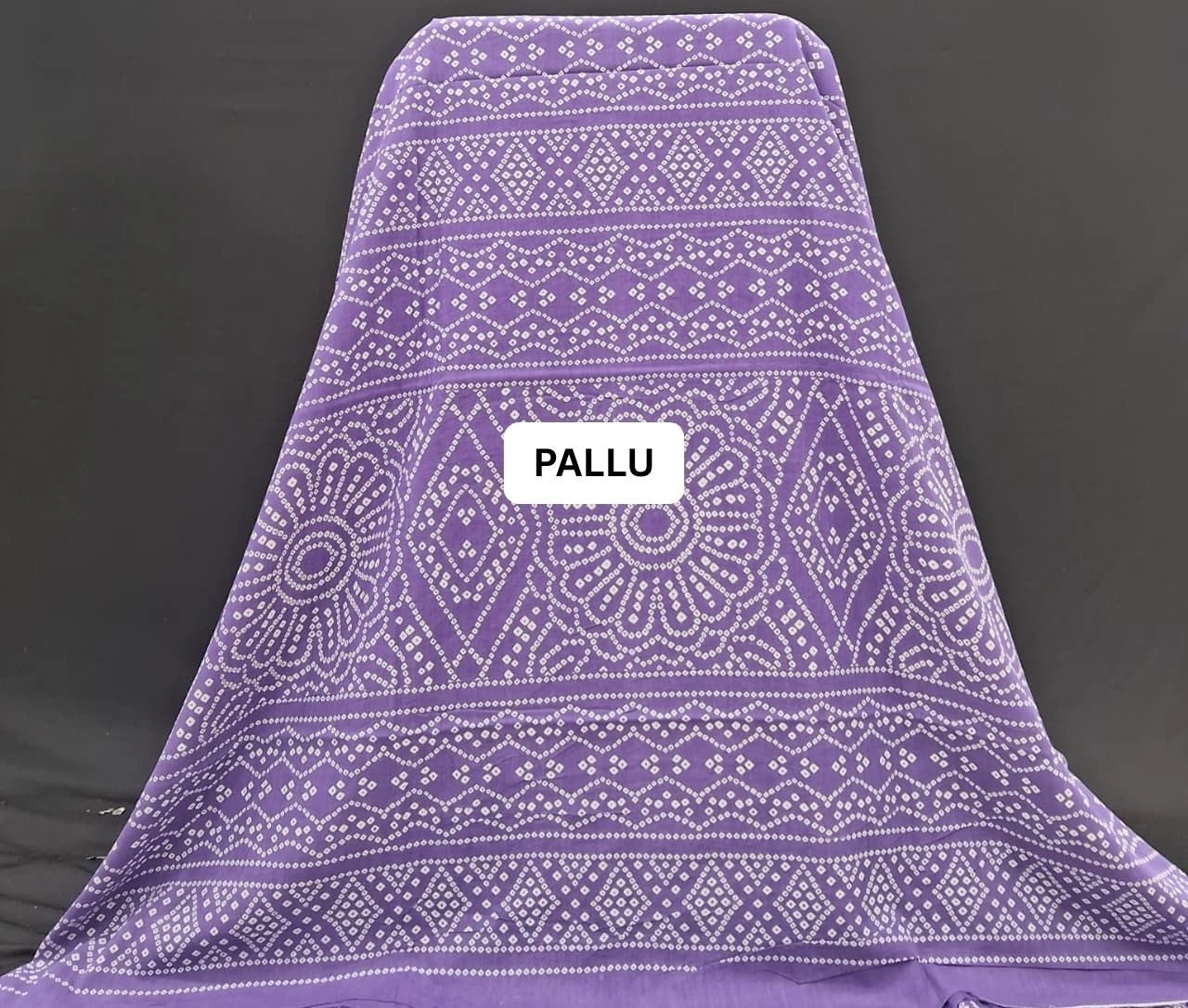 Lavender Bliss Mulmul Cotton Saree pallu