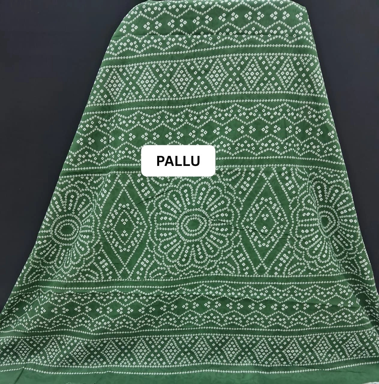 Elegant green mulmul cotton saree pallu