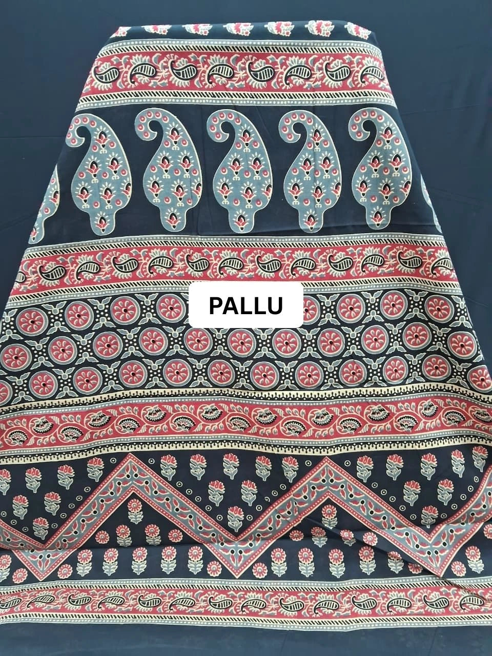 Black mulmul Cotton Saree pallu