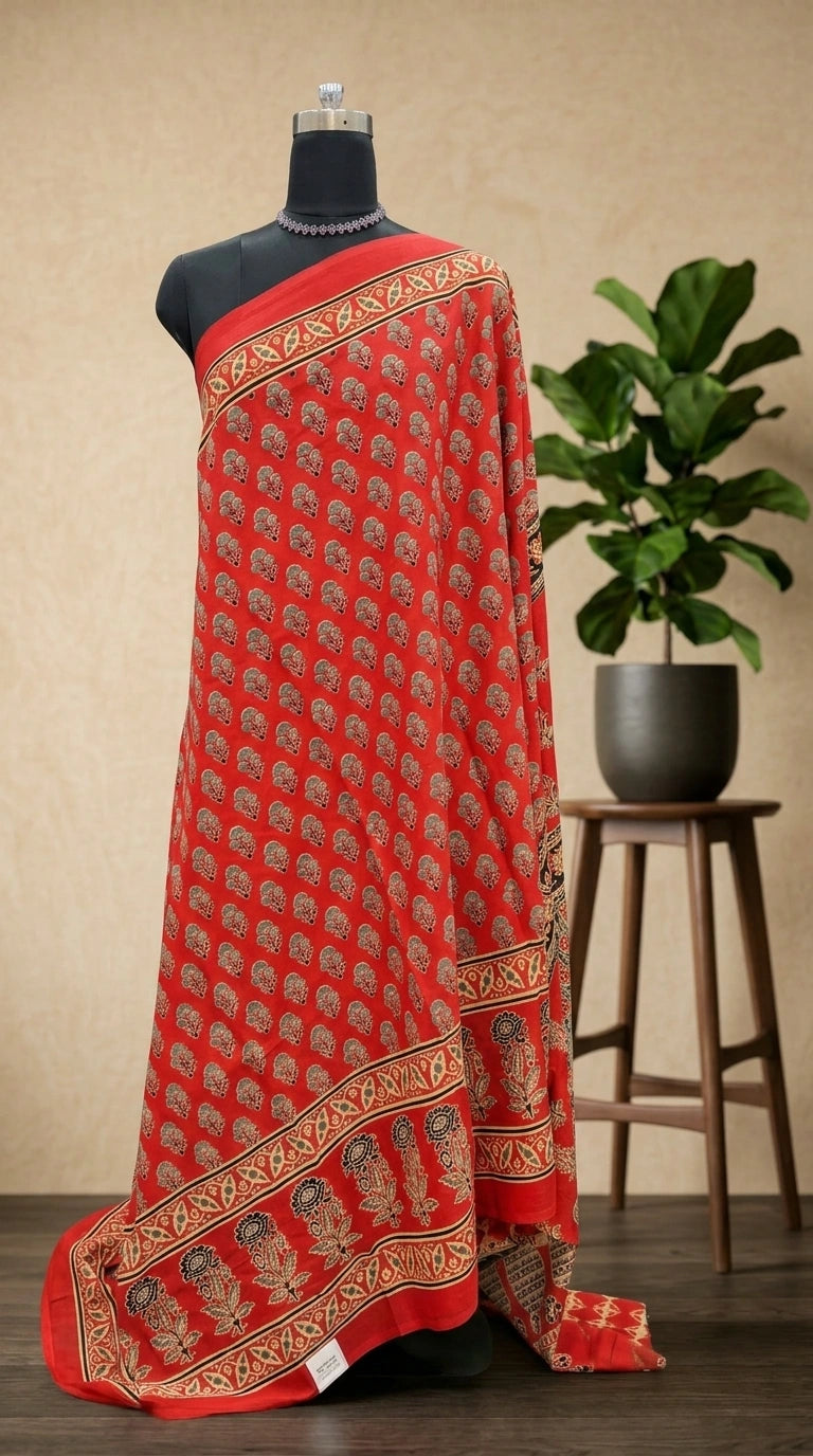 Red and grey Floral Mulmul Cotton Saree