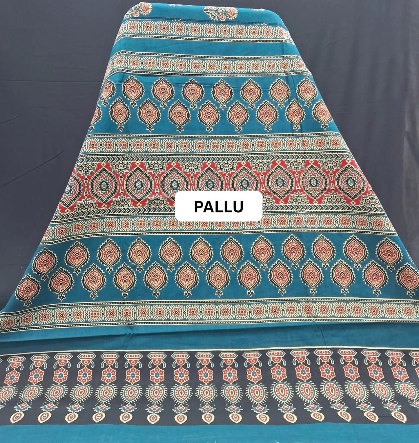 Dark Teal Mulmul Cotton Saree pallu