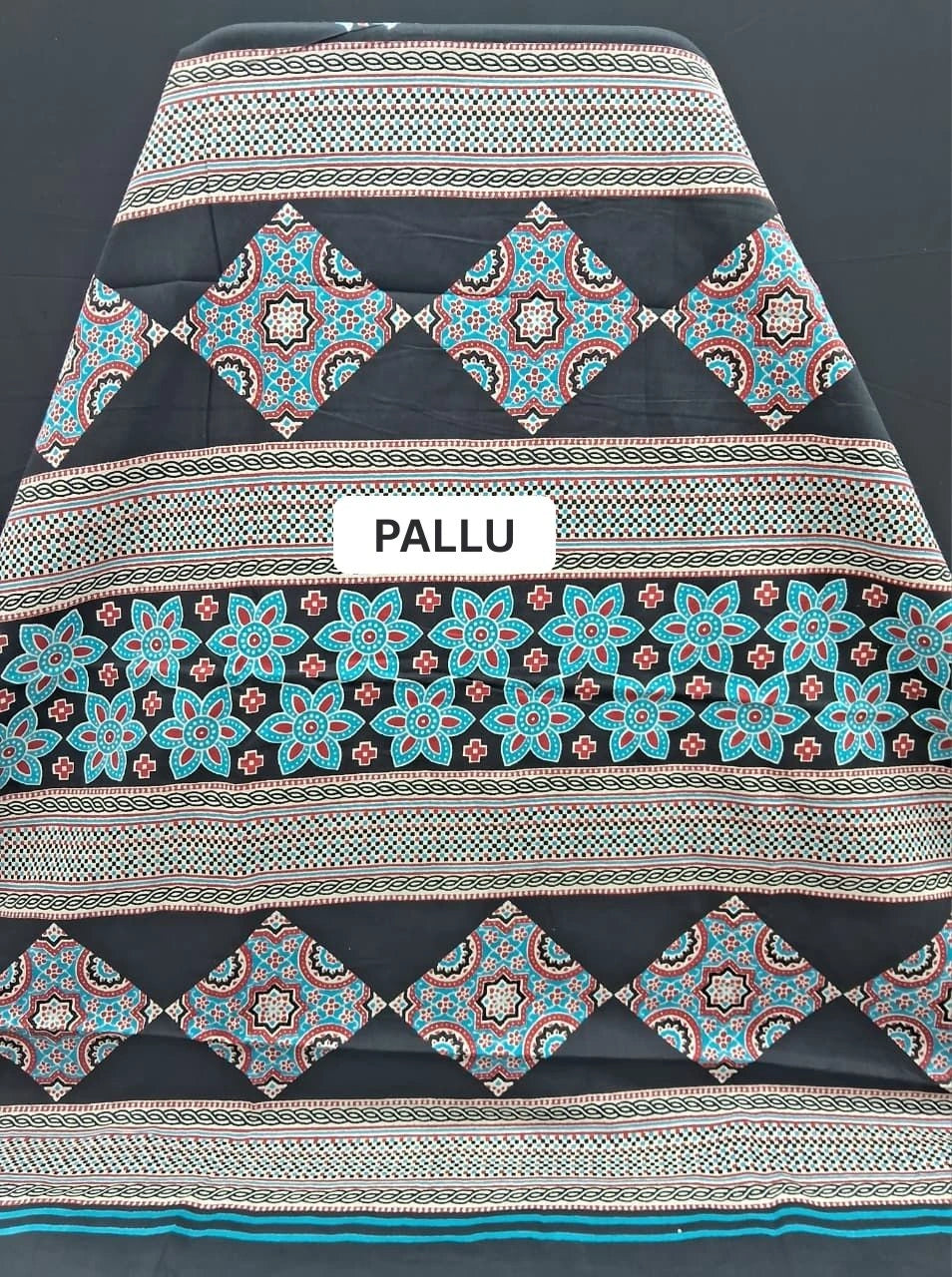 White floral print Black Mulmul Cotton Saree pallu