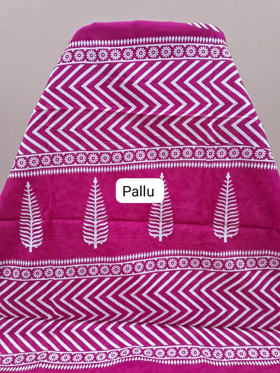 Rani pink mulmul cotton saree pallu