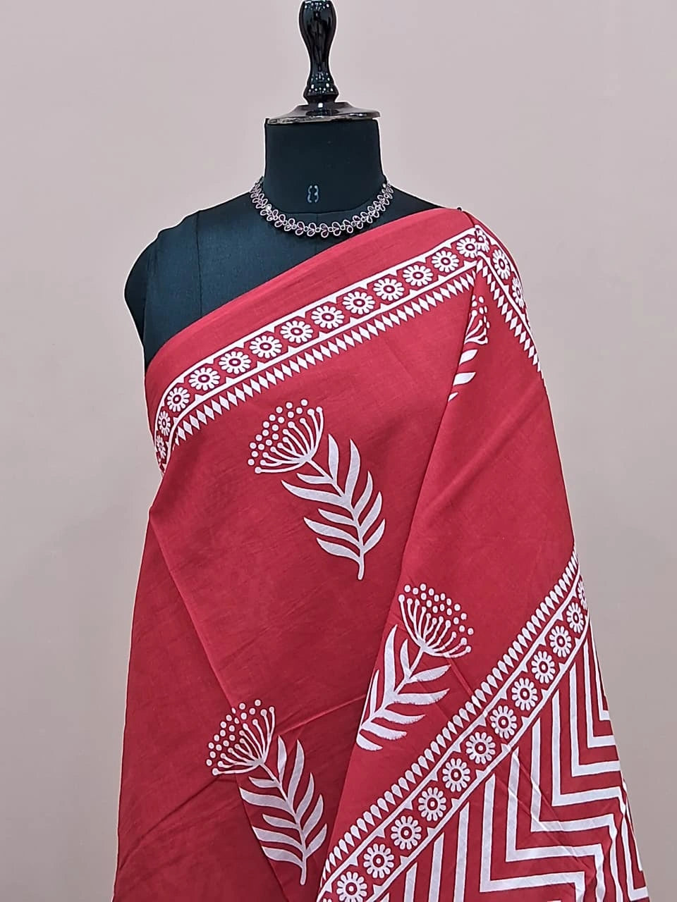 Tomato red mulmul cotton saree 1