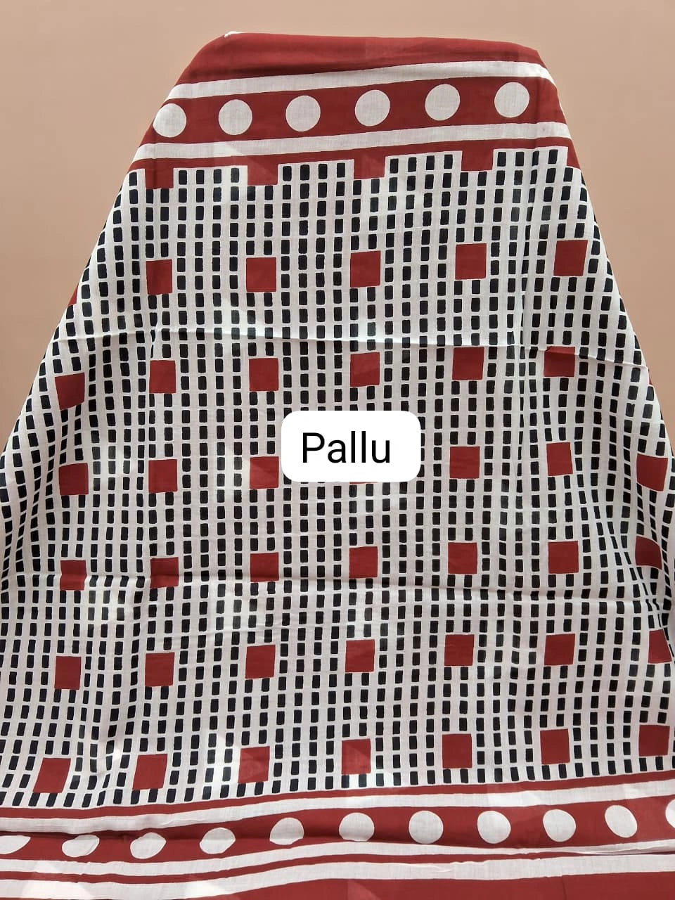 Maroon mulmul cotton saree Pallu