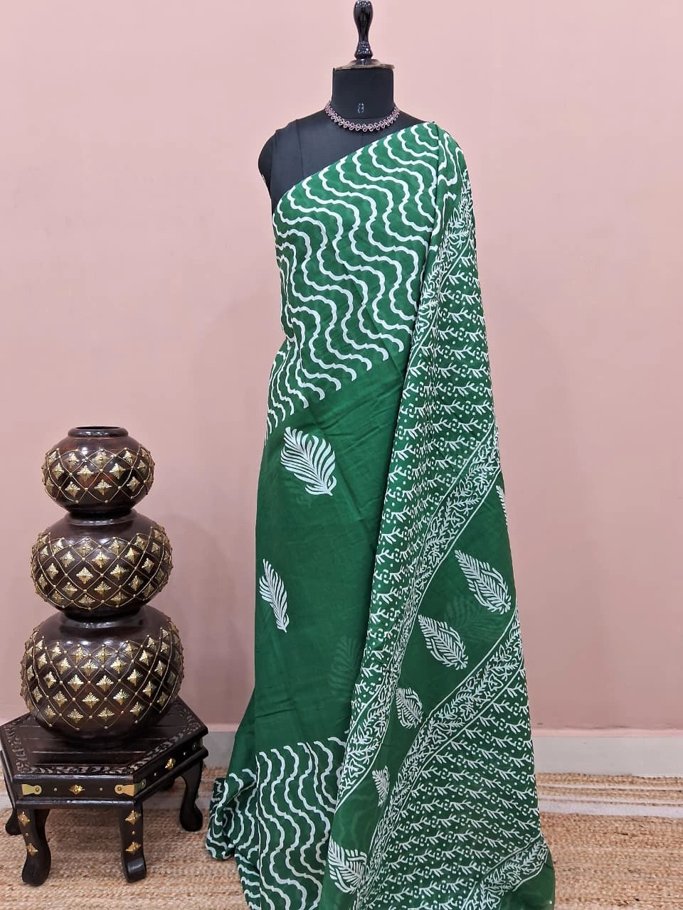 Elegant green mulmul cotton saree