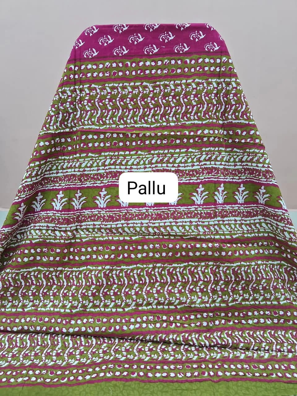 Pink Mulmul Cotton Saree Pallu